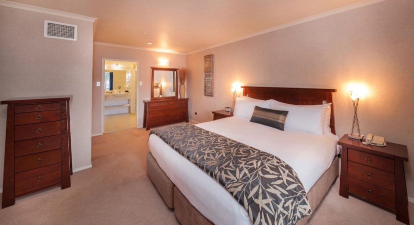 wairakei-resort-taupo-our-rooms-rangitira-suite-image-02