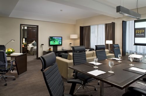 corporate-suite_wii-royal-plaza-on-scotts